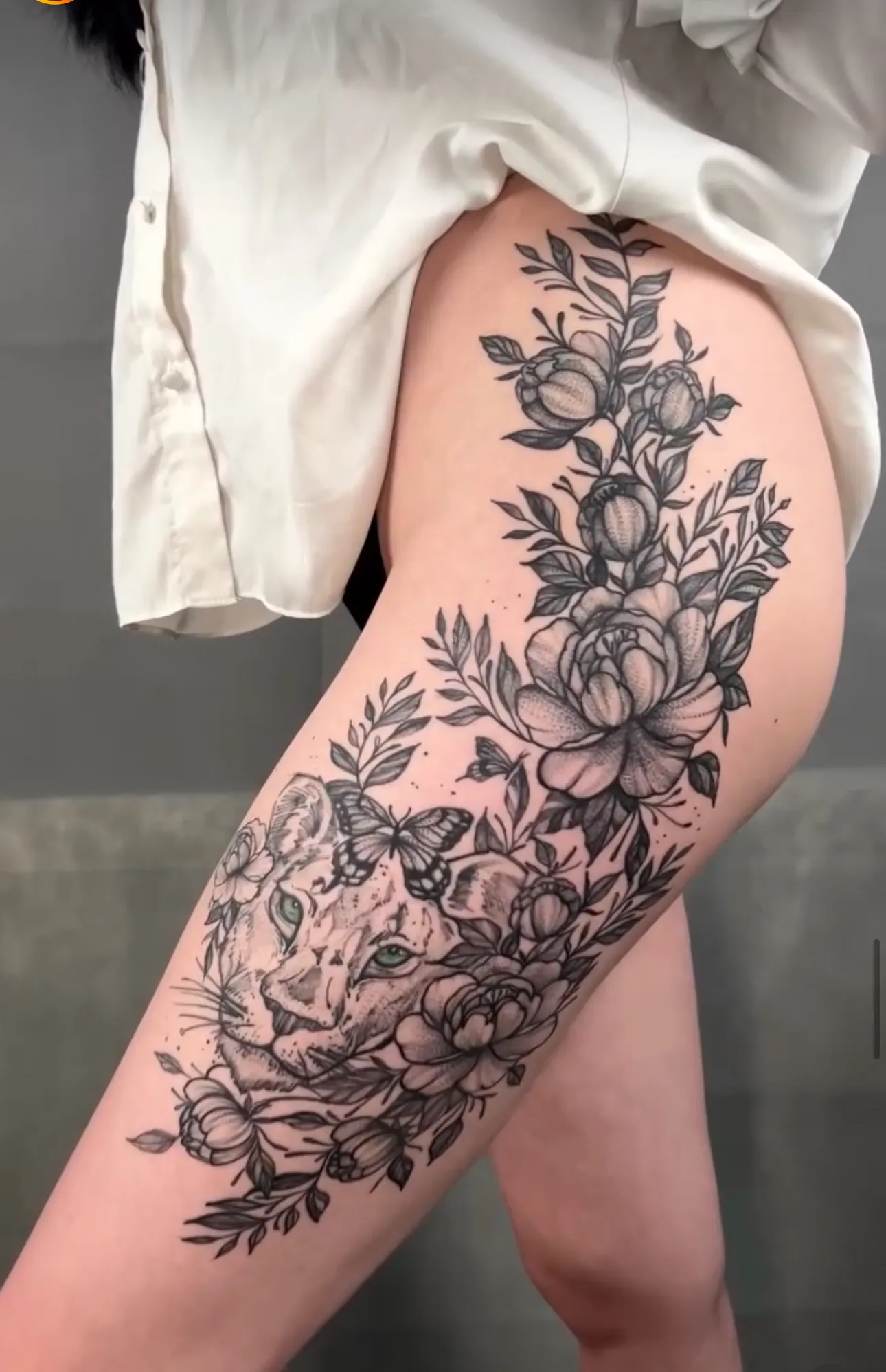 Tattoo by Alexandra Vulpe